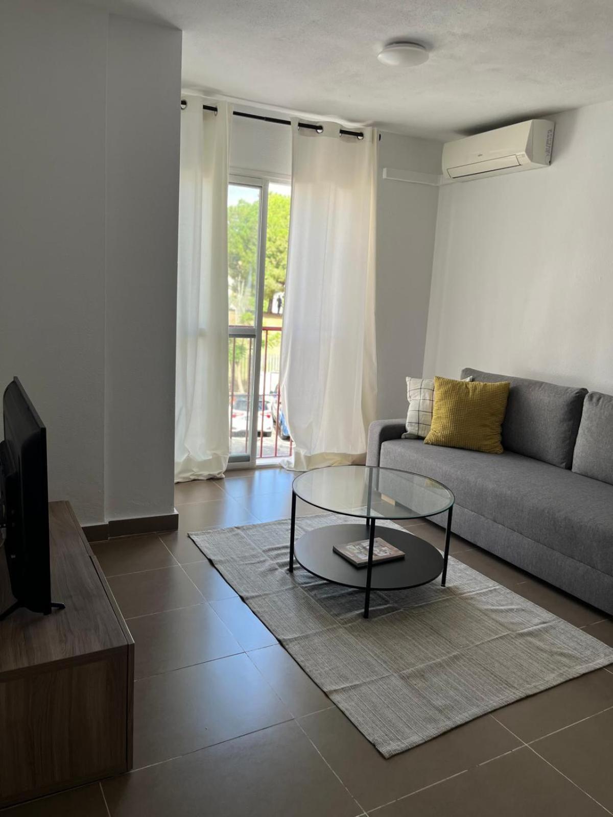 Malaga Prime Location - Stylish Apartment With Free Wifi, Free Parking, Steps From The Historic Center エクステリア 写真